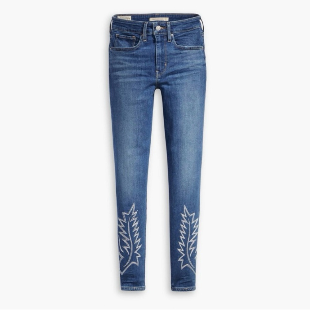 Levi’s jeans with western stitching detail